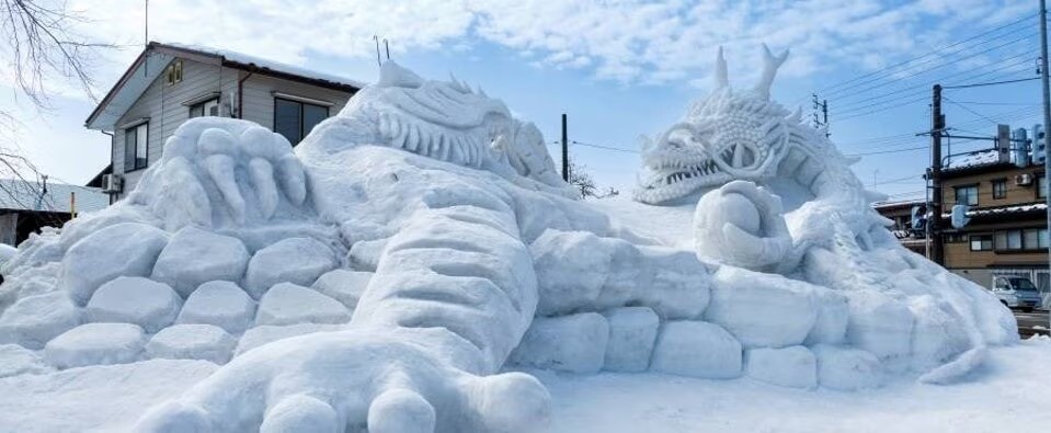 十日町雪まつりの雪像